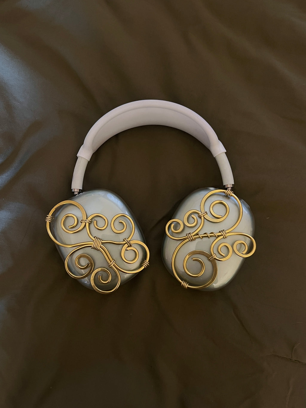 AirPod Max Case - Swirly (Gold)
