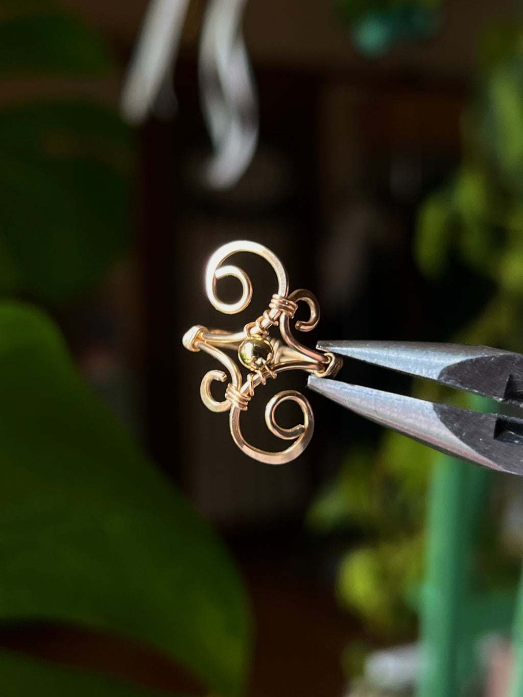 Wire Whirl Ring