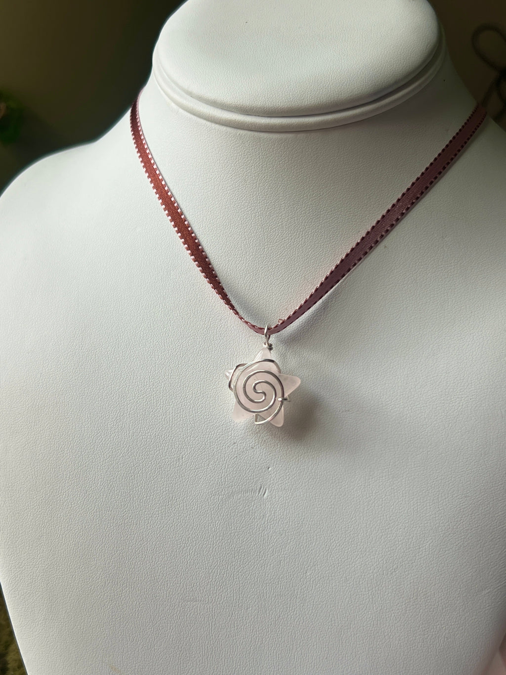 Rose Quartz Swirly Star Ribbon Necklace