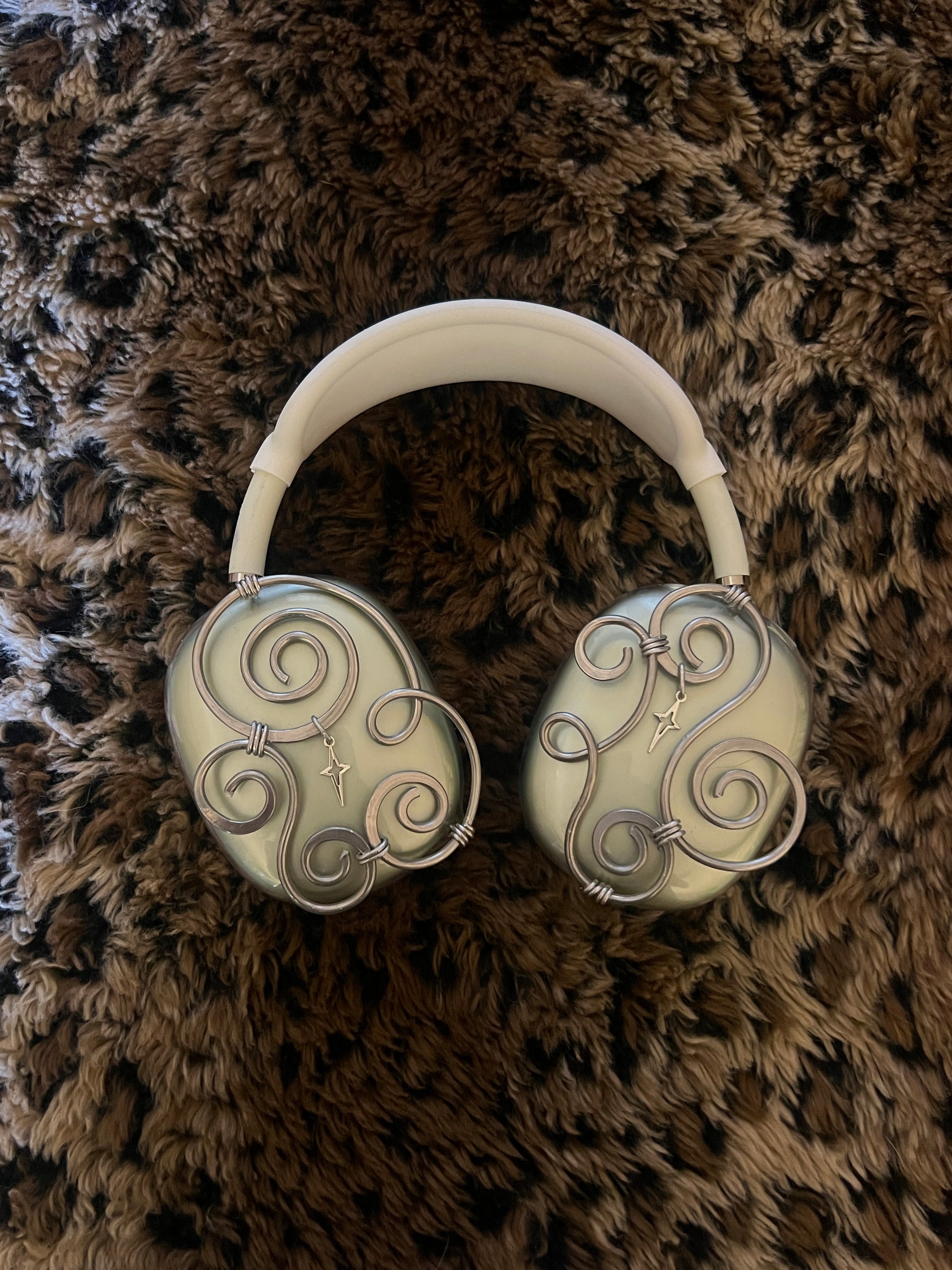 AirPod Max Case - Charm (Silver)