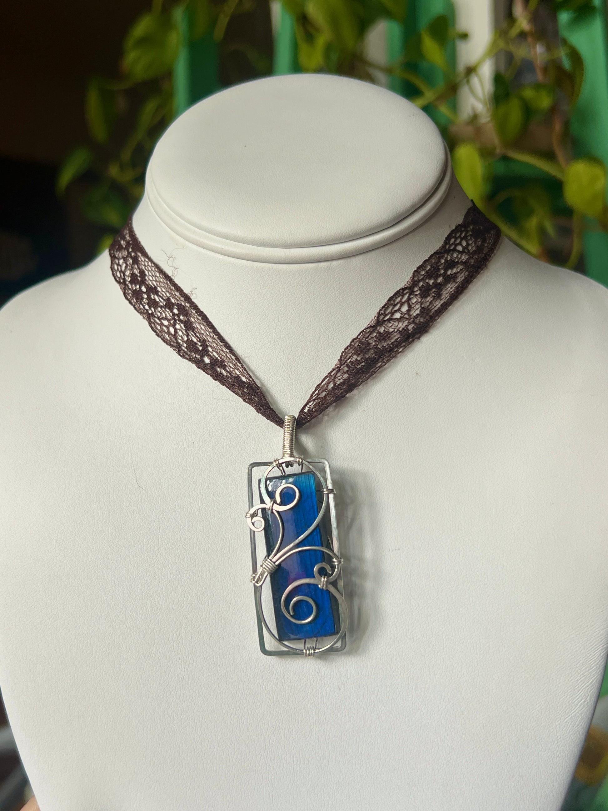 Labradorite Window Lace Necklace
