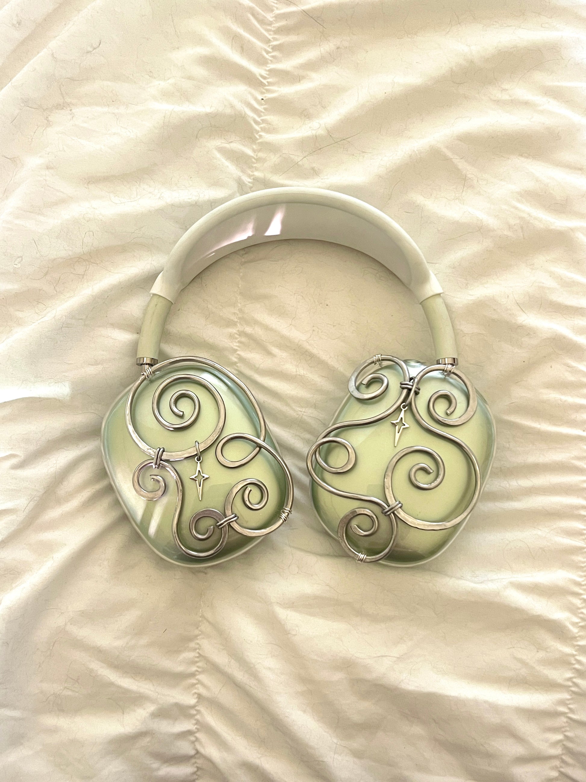AirPod Max Case - Charm (Silver)