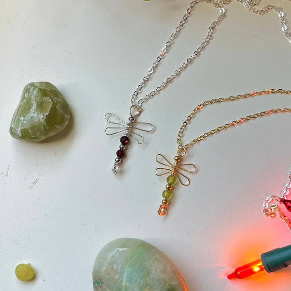 Dragonfly Necklace (Garnet/Peridot)