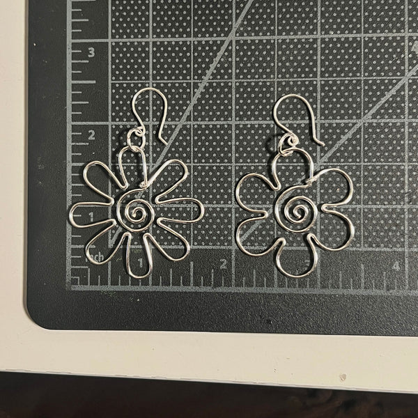 Flower Wire Earrings <3