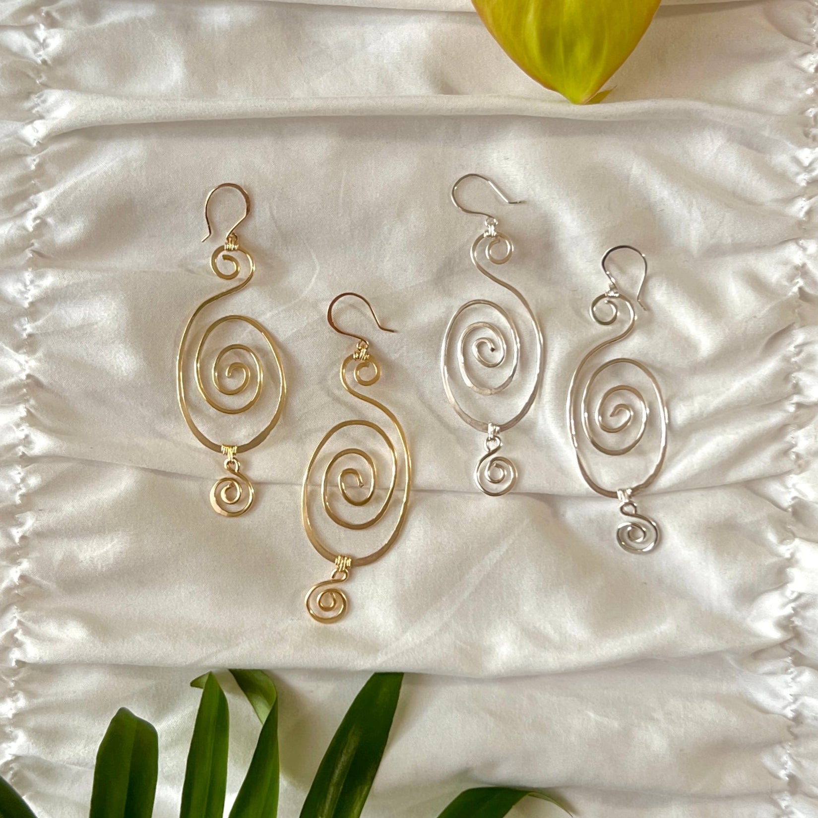 Spiral Orbit Wire Earrings <3