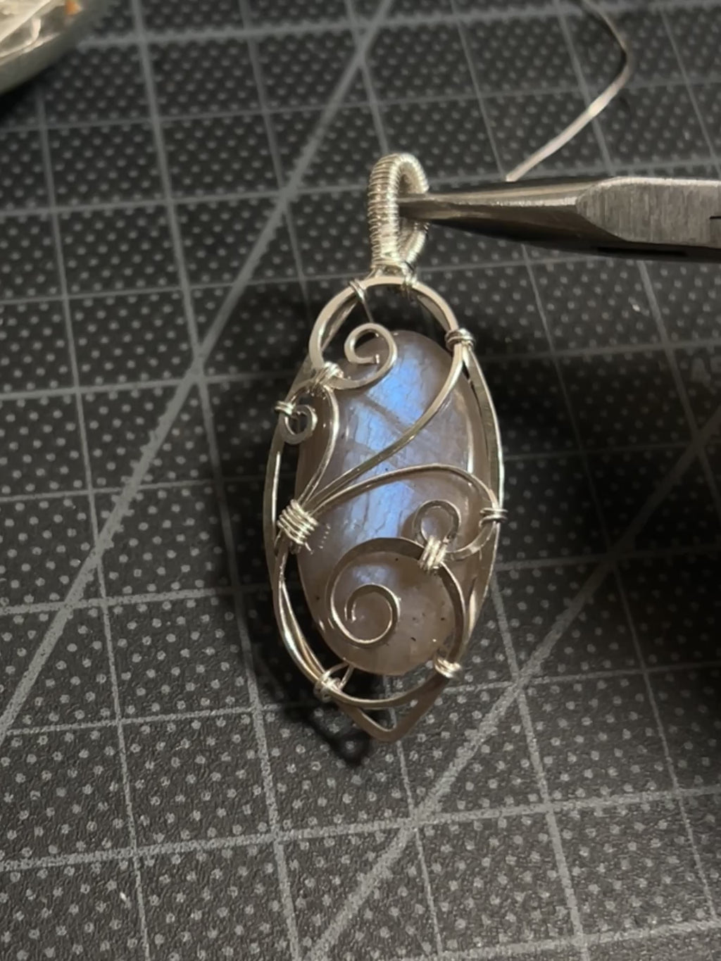 Floating Peach Moonstone Gate Pendant (STERLING SILVER)