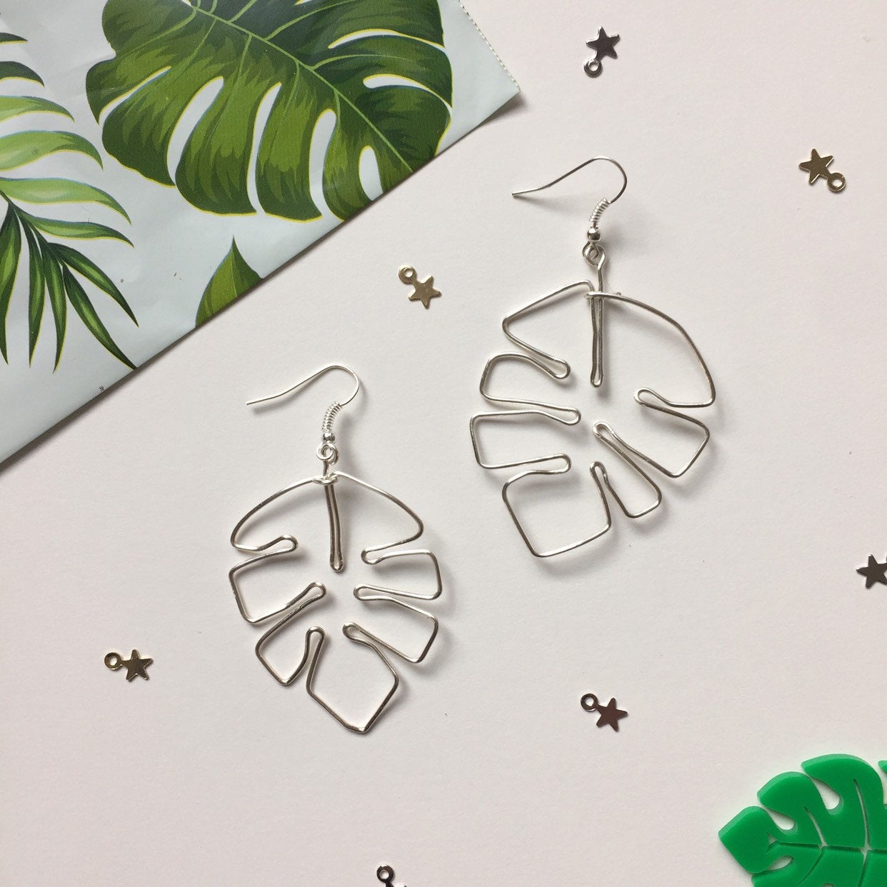 Monstera Leaf Wire Earrings <3